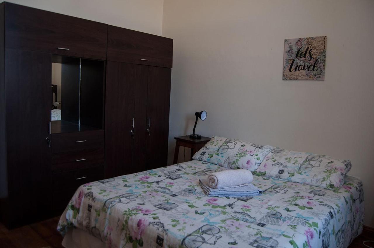 Historical Guesthouse - Self Catering Apartments Luderitz Exterior photo